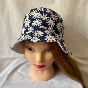 SALE 2/$27 3/$37 4/$45 TRENDY FASHION DAISY PRINT BUCKET HAT